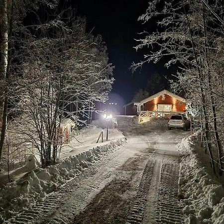Mysig Stuga Med Sjoetomt, Naera Jaervsoebacken Exterior photo
